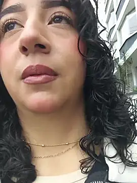 bella swwan  online show from May 2026 01:38:01 PM