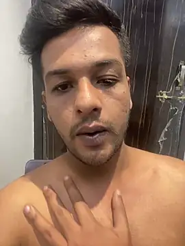 Snapshot of PremiumMen01 chatting on March 2026 09:32:01 AM PremiumMen01 online show from March 2026 09:32:01 AM