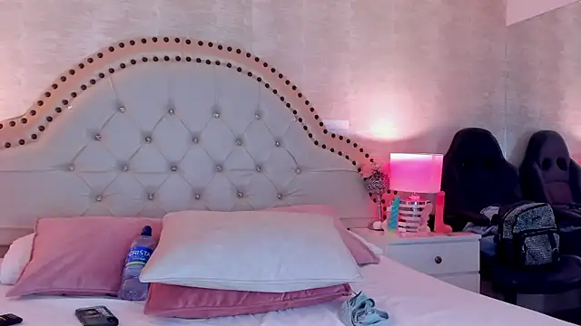 Adara Muller online show from June 2026 09:03:02 AM