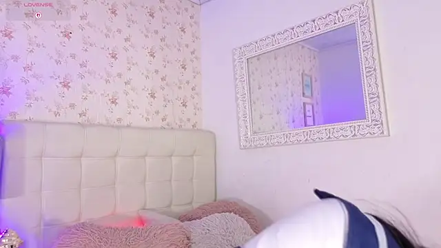 Snapshot of lia_kitty0 chatting on July 2026 11:42:01 PM lia kitty0 online show from July 2026 11:42:01 PM