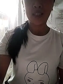 Snapshot of Lisa-aa chatting on April 2026 01:03:02 PM Lisa-aa online show from April 2026 01:03:02 PM