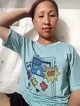 Snapshot of Lisa-aa chatting on May 2026 01:29:01 PM Lisa-aa online show from May 2026 01:29:01 PM