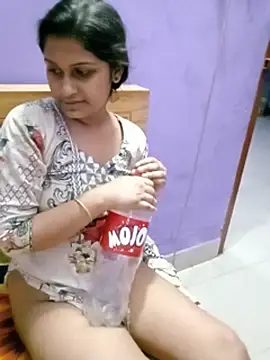 Snapshot of Jerin_Couple61 chatting on May 2026 02:12:02 PM Jerin Couple61 online show from May 2026 02:12:02 PM