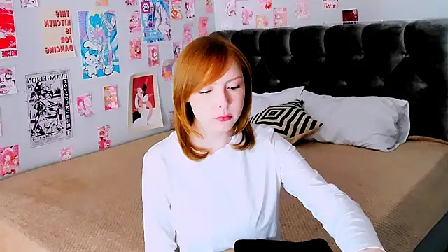 Snapshot of CherryCrushLove chatting on April 2026 05:58:02 AM CherryCrushLove online show from April 2026 05:58:02 AM