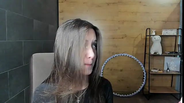 Snapshot of MarieeKing chatting on April 2026 11:15:02 AM MarieeKing online show from April 2026 11:15:02 AM