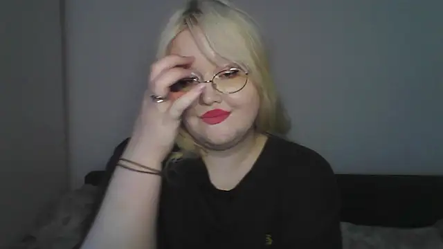 Snapshot of Elayne_Sweet chatting on May 2026 06:09:01 AM Elayne Sweet online show from May 2026 06:09:01 AM