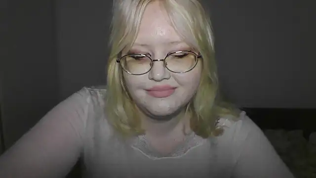 Snapshot of Elayne_Sweet chatting on May 2026 06:11:01 AM Elayne Sweet online show from May 2026 06:11:01 AM