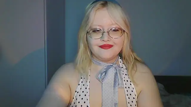 Snapshot of Elayne_Sweet chatting on May 2026 06:07:01 AM Elayne Sweet online show from May 2026 06:07:01 AM