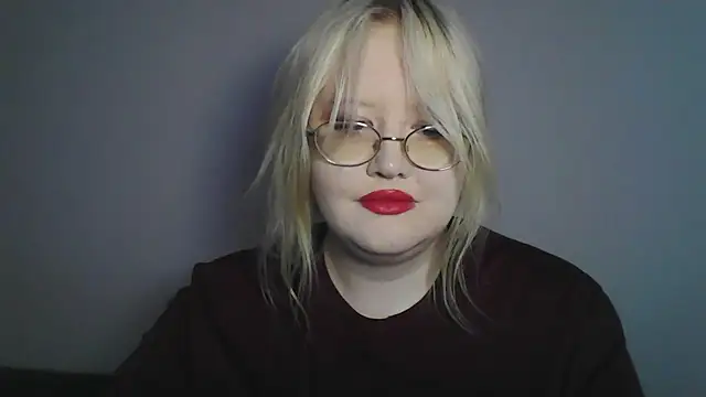 Snapshot of Elayne_Sweet chatting on June 2026 06:07:01 AM Elayne Sweet online show from June 2026 06:07:01 AM