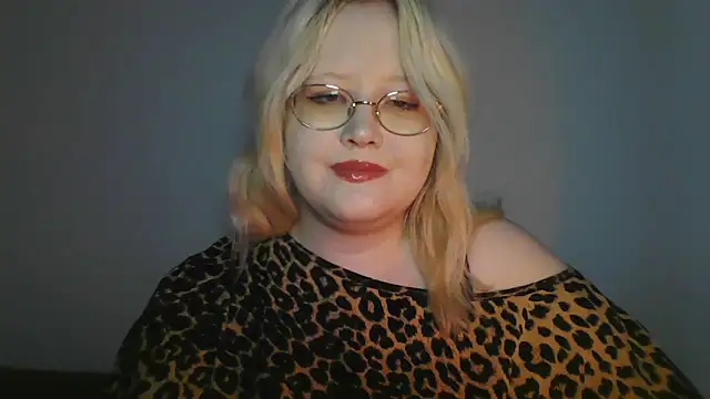 Snapshot of Elayne_Sweet chatting on July 2026 06:09:01 AM Elayne Sweet online show from July 2026 06:09:01 AM