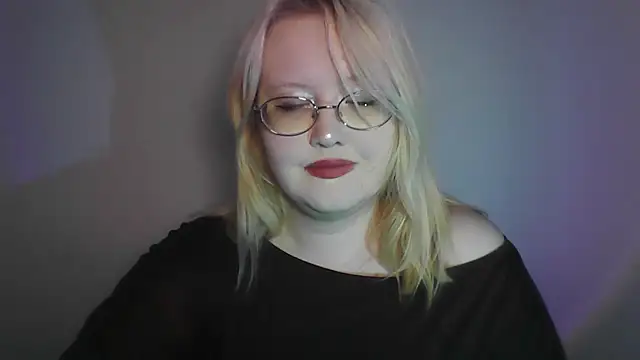 Snapshot of Elayne_Sweet chatting on July 2026 06:07:02 AM Elayne Sweet online show from July 2026 06:07:02 AM