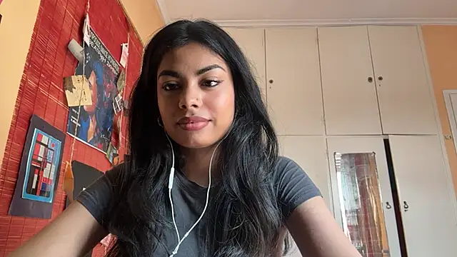 Snapshot of JenniRoutt chatting on April 2026 02:14:01 PM JenniRoutt online show from April 2026 02:14:01 PM