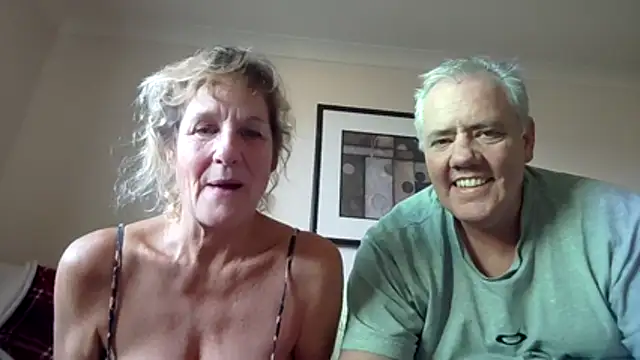 Snapshot of MollyMilf41 chatting on March 2026 03:23:01 PM MollyMilf41 online show from March 2026 03:23:01 PM