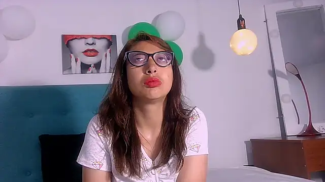 Skarlett Sweet5 online show from April 2026 01:22:01 PM