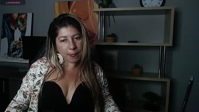 Milan Moon online show from April 2026 09:15:02 PM