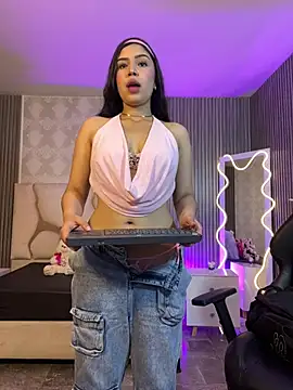 Snapshot of ELA_TAY1 chatting on May 2026 07:23:02 PM ELA TAY1 online show from May 2026 07:23:02 PM