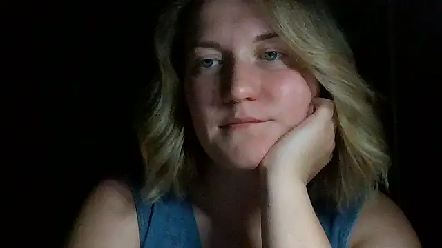 Snapshot of TinaKittyX chatting on May 2026 08:49:02 PM TinaKittyX online show from May 2026 08:49:02 PM