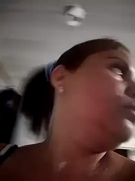 Snapshot of Zafiro_MD chatting on April 2026 12:21:02 AM Zafiro MD online show from April 2026 12:21:02 AM