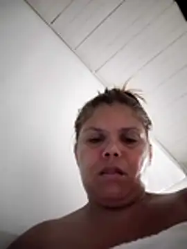 Snapshot of Zafiro_MD chatting on May 2026 02:39:01 AM Zafiro MD online show from May 2026 02:39:01 AM