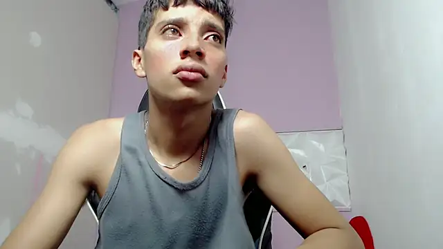 Snapshot of Yei_lee_ chatting on May 2026 03:01:02 AM Yei lee online show from May 2026 03:01:02 AM