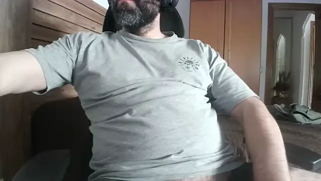 Snapshot of espartanobar chatting on April 2026 05:10:01 PM espartanobar online show from April 2026 05:10:01 PM