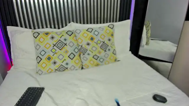 Katt Diamond online show from April 2026 03:09:02 PM