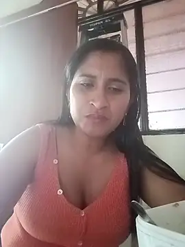 Snapshot of SofiaMendez1_ chatting on May 2026 06:48:02 PM SofiaMendez1 online show from May 2026 06:48:02 PM