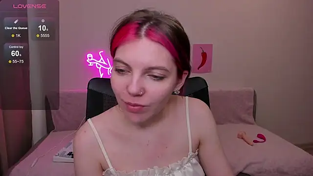 Snapshot of Marie_Reyess chatting on May 2026 05:12:01 AM Marie Reyess online show from May 2026 05:12:01 AM