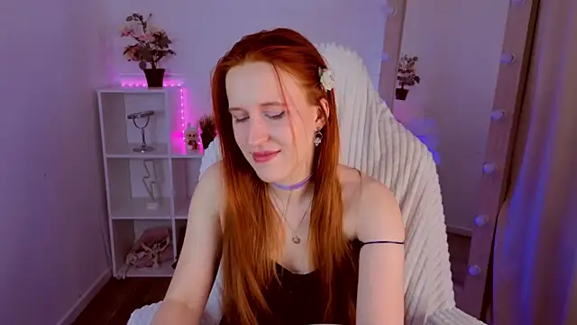 Snapshot of EvaBellea chatting on April 2026 01:40:01 PM EvaBellea online show from April 2026 01:40:01 PM