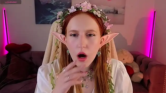 Snapshot of EvaBellea chatting on May 2026 01:37:01 PM EvaBellea online show from May 2026 01:37:01 PM