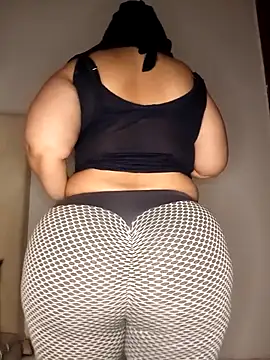 Snapshot of Sexy_yassimna chatting on April 2026 03:40:02 PM Sexy yassimna online show from April 2026 03:40:02 PM