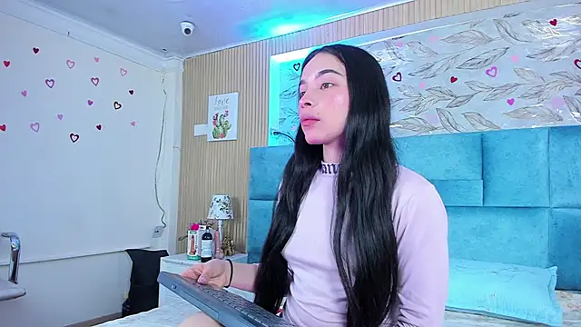 Snapshot of Delphine_doll chatting on May 2026 11:51:02 AM Delphine doll online show from May 2026 11:51:02 AM