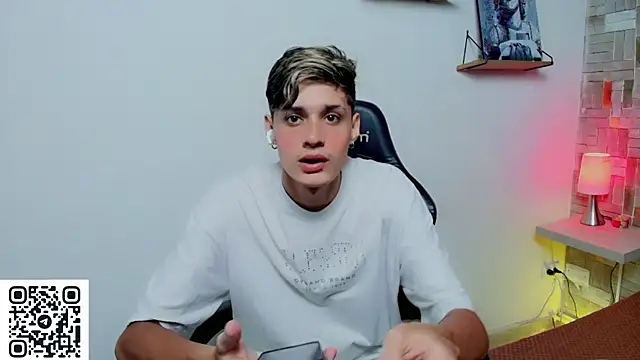 flaquito    online show from May 2026 08:38:02 PM