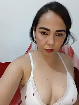 Snapshot of Emily_Divi69 chatting on June 2026 01:03:01 AM Emily Divi69 online show from June 2026 01:03:01 AM