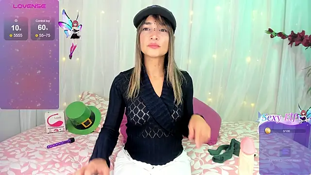 Snapshot of alma_rose_ chatting on April 2026 07:05:01 PM alma rose online show from April 2026 07:05:01 PM
