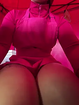 Snapshot of Samyra_Biker12 chatting on April 2026 06:10:01 PM Samyra Biker12 online show from April 2026 06:10:01 PM