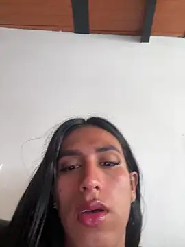 luna duque online show from May 2026 03:20:02 PM