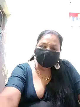 Snapshot of PINKI_024 chatting on April 2026 07:23:02 AM PINKI 024 online show from April 2026 07:23:02 AM