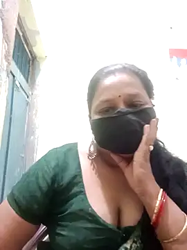 Snapshot of PINKI_024 chatting on April 2026 06:00:02 AM PINKI 024 online show from April 2026 06:00:02 AM