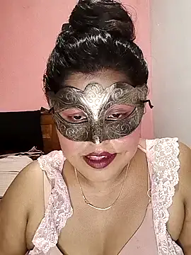 Snapshot of Maskedcurves chatting on May 2026 04:12:01 PM Maskedcurves online show from May 2026 04:12:01 PM