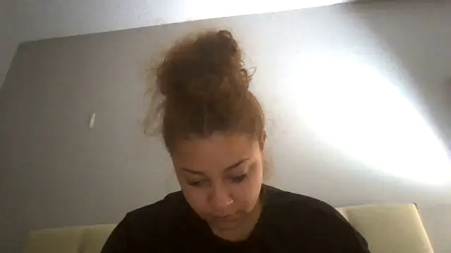 Snapshot of madzbailey chatting on May 2026 05:17:02 PM madzbailey online show from May 2026 05:17:02 PM