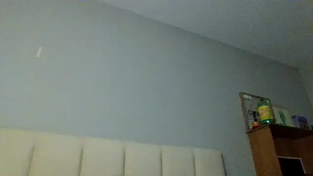 Snapshot of madzbailey chatting on May 2026 11:10:01 PM madzbailey online show from May 2026 11:10:01 PM