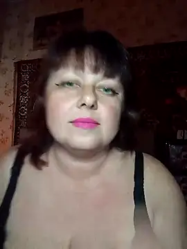 AuroKaria online show from April 2026 01:02:02 PM