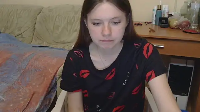 Snapshot of JessicaHolland1 chatting on May 2026 07:11:01 PM JessicaHolland1 online show from May 2026 07:11:01 PM