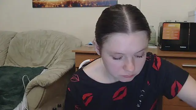 Snapshot of JessicaHolland1 chatting on May 2026 06:59:01 PM JessicaHolland1 online show from May 2026 06:59:01 PM