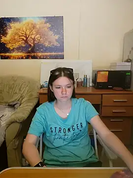 Snapshot of JessicaHolland1 chatting on June 2026 06:44:01 PM JessicaHolland1 online show from June 2026 06:44:01 PM