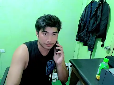 Snapshot of Hunkfireman chatting on April 2026 08:42:02 PM Hunkfireman online show from April 2026 08:42:02 PM
