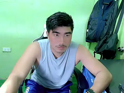 Snapshot of Hunkfireman chatting on May 2026 10:50:03 PM Hunkfireman online show from May 2026 10:50:03 PM