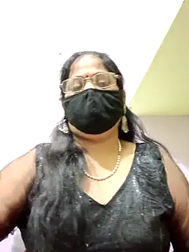Snapshot of SEEMA_012 chatting on May 2026 04:51:02 AM SEEMA 012 online show from May 2026 04:51:02 AM