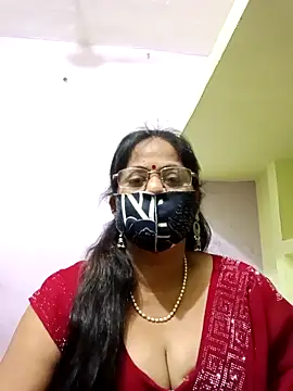 Snapshot of SEEMA_012 chatting on May 2026 05:14:01 AM SEEMA 012 online show from May 2026 05:14:01 AM
